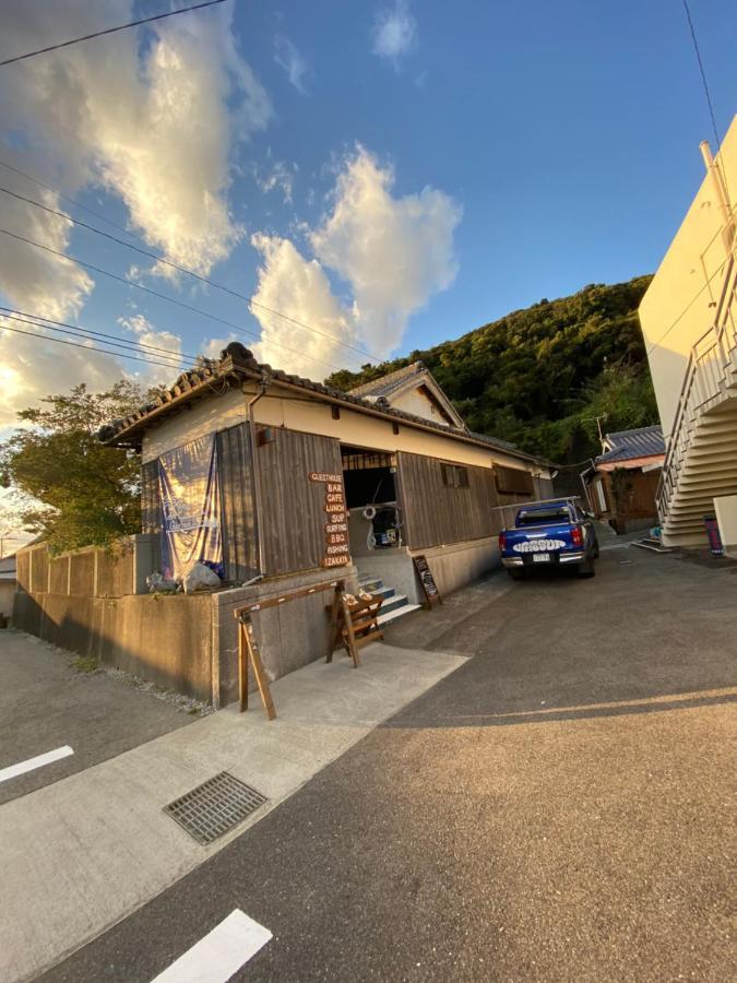 & Bar Diamond Head